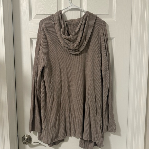 $118 Barefoot Dreams Tan Open Cardigan - Picture 3 of 3